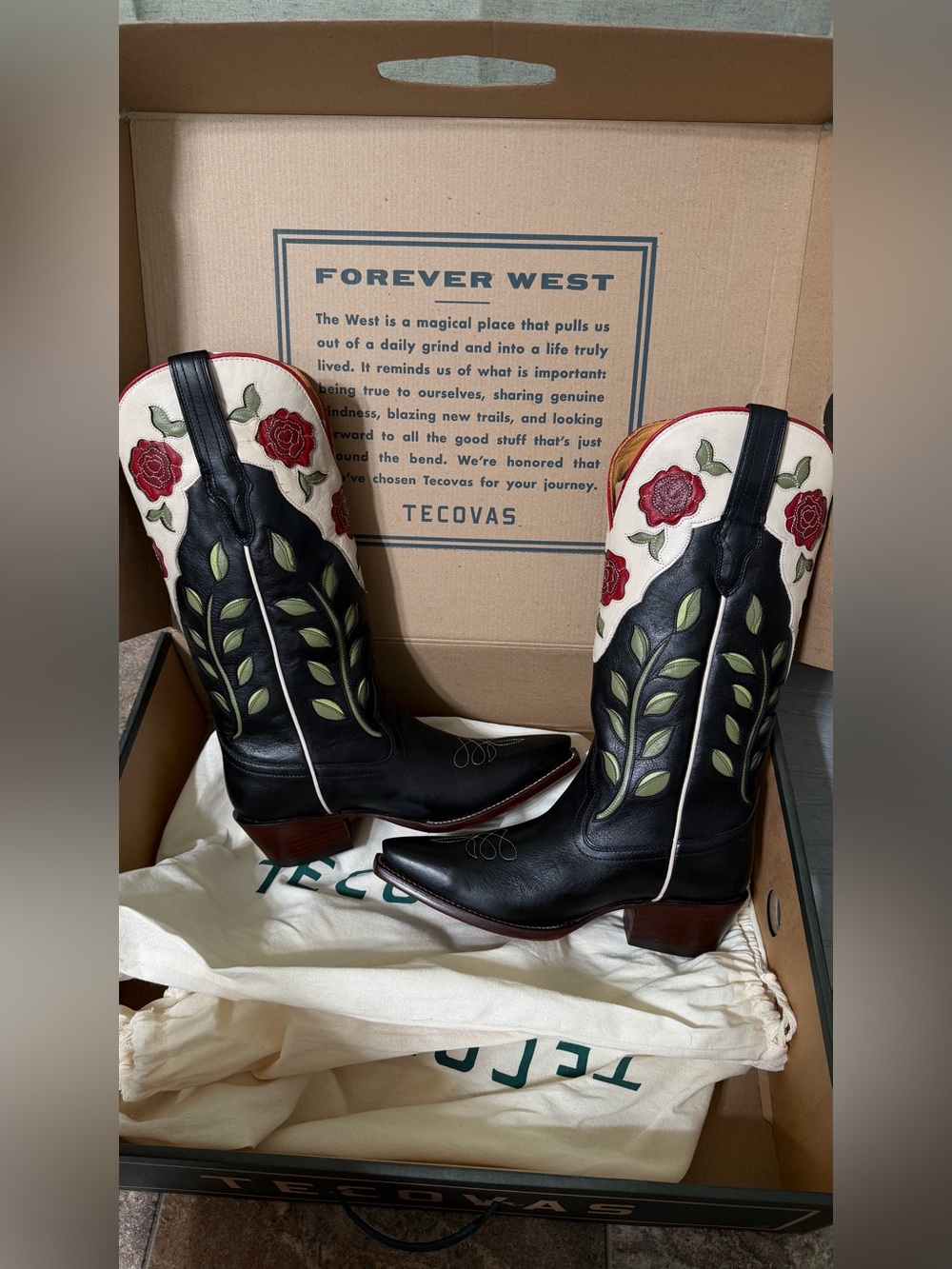 Brand New Tecovas Annie Midnight Roses 9B - Picture 8 of 11
